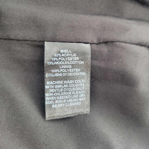 WHBM mini skirt Size 6 - Picture 5 of 5